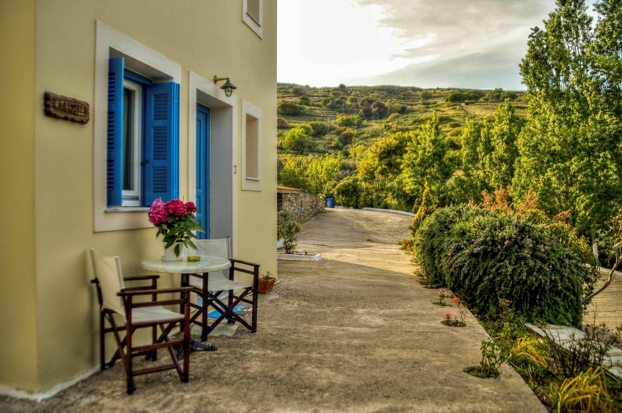Mainades Maisonettes & Studios Menites ภายนอก รูปภาพ