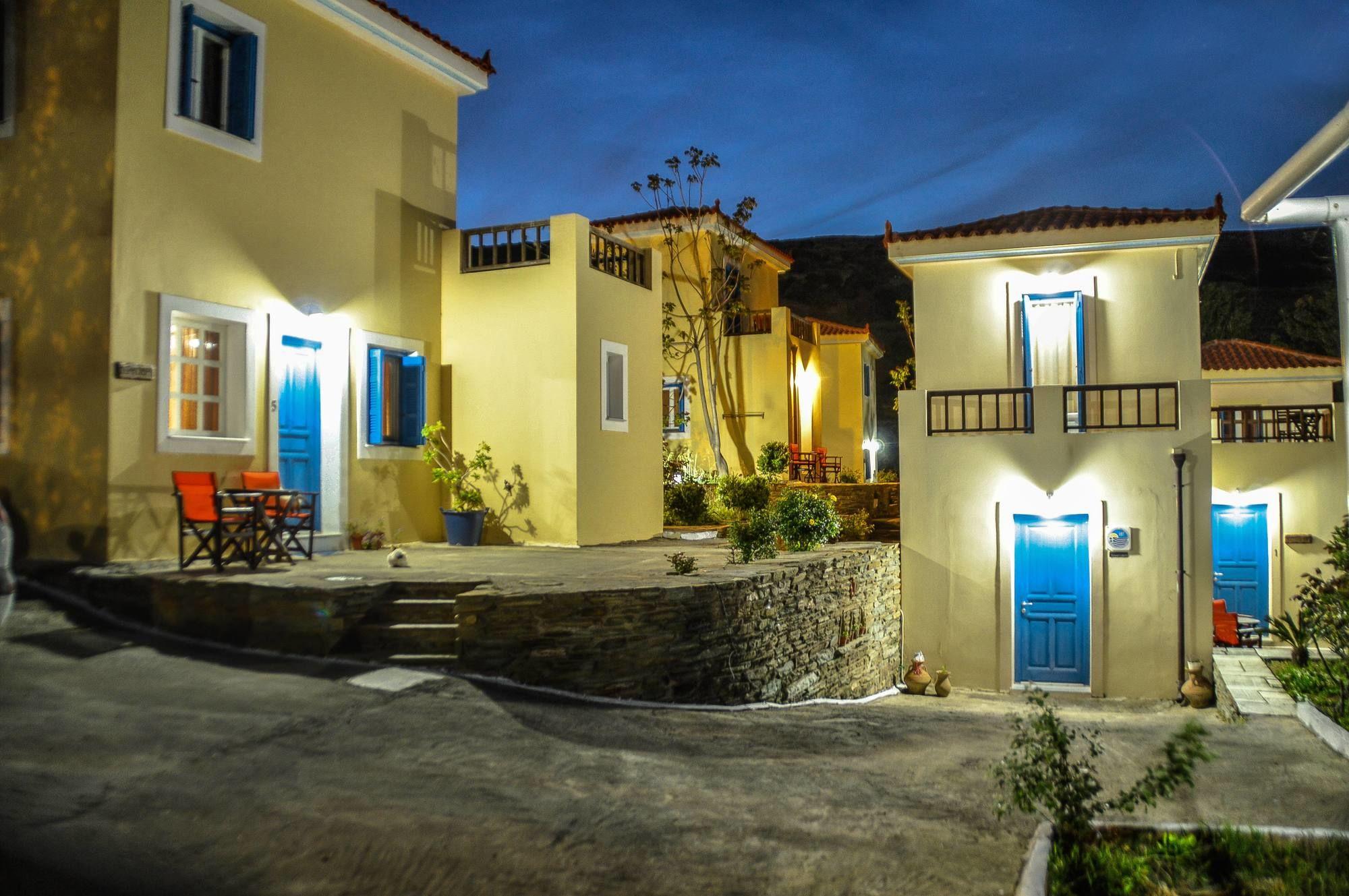 Mainades Maisonettes & Studios Menites ภายนอก รูปภาพ